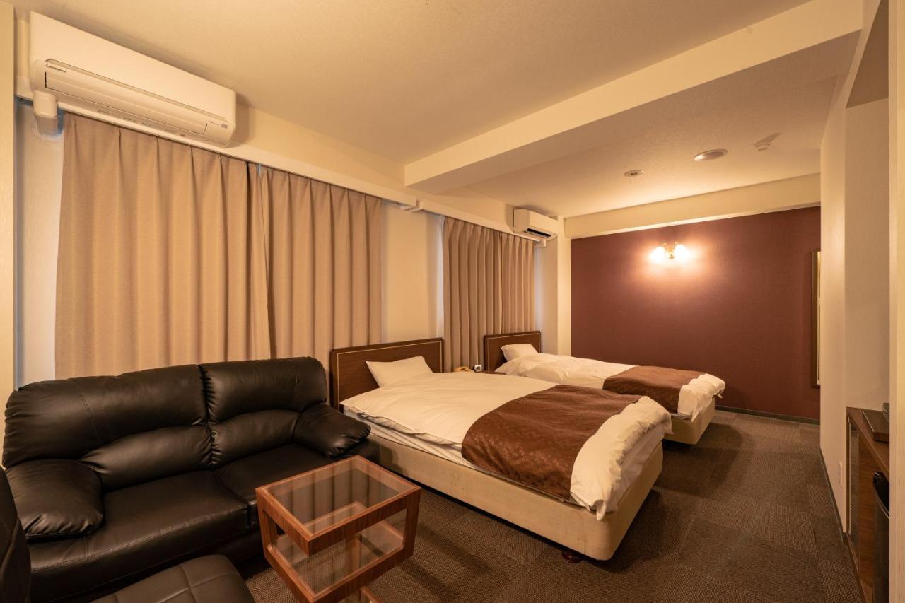 Sakuyama Kitsuregawa Country Club & Bihada Onsen Hotel Kitsuregawa المظهر الخارجي الصورة