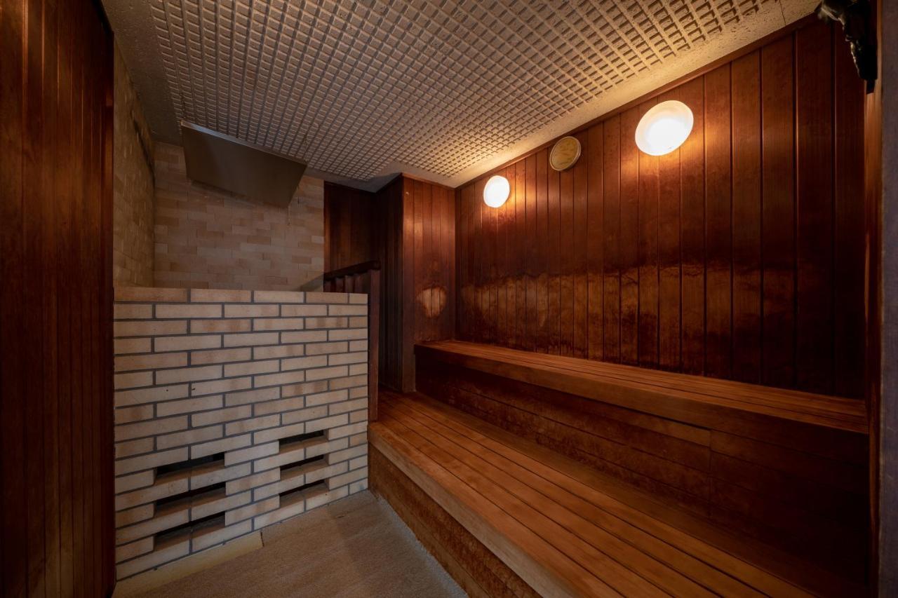 Sakuyama Kitsuregawa Country Club & Bihada Onsen Hotel Kitsuregawa المظهر الخارجي الصورة